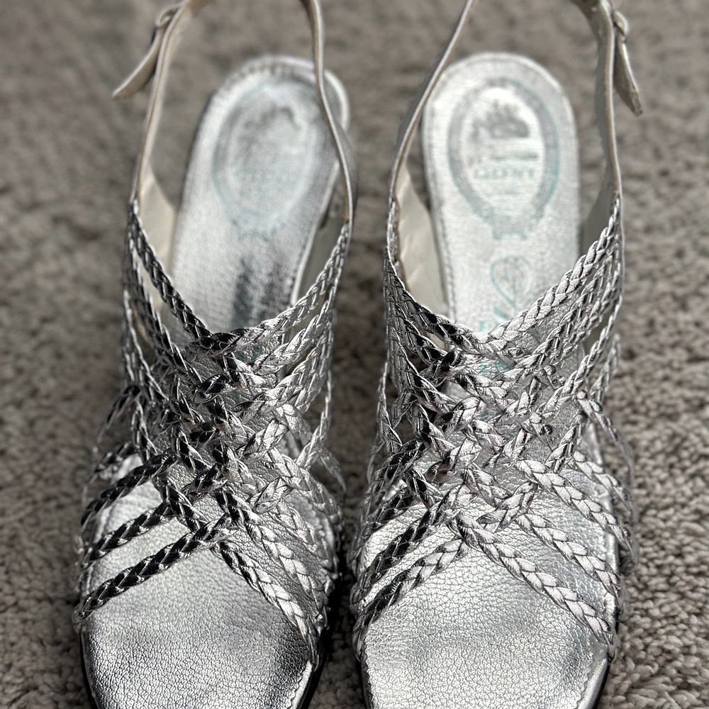 Vtg Elegant Silver Women's Slingback Sandals sz8.5